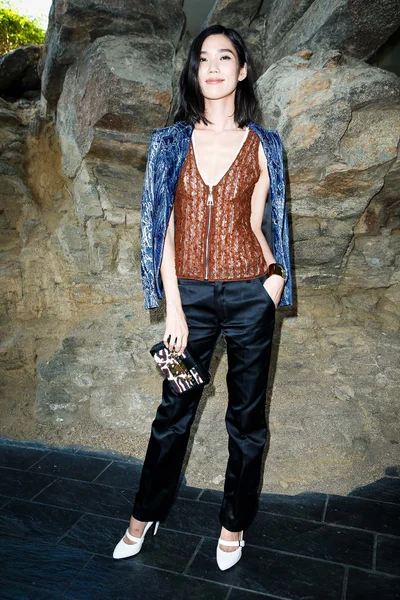 Look 11